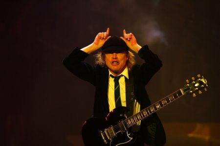 AcDc