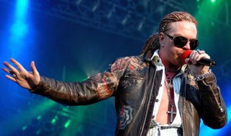 Axl adesso