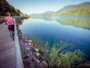 20 ciclabile della Valsugana sul Lago di Caldonazzo - foto StoryTravelers copia