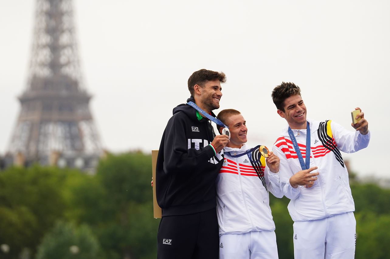 Remco, Pippo e Wout: l'olimpiade è un'altra cosa ( e vale un selfie...)