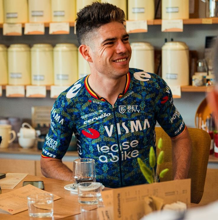 Van Aert a vita con la Visma (anche quando scenderà dalla bici)